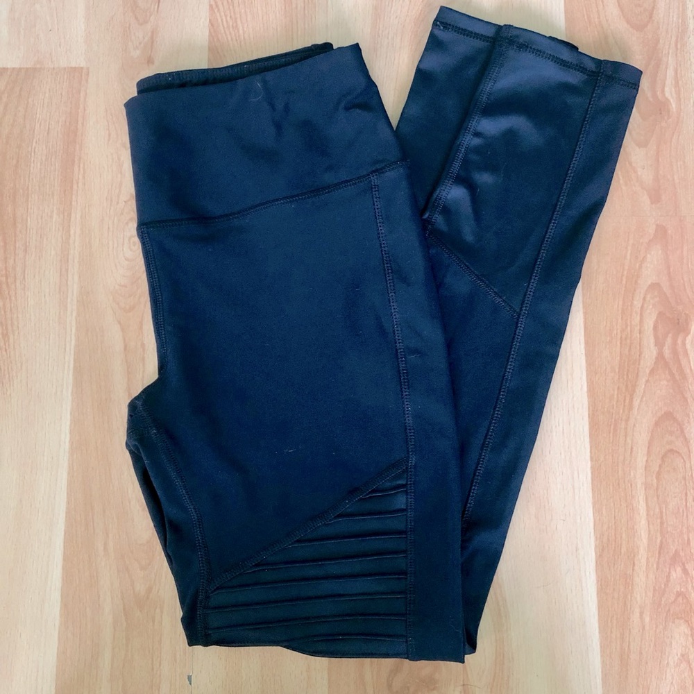 Ribbed Leggings